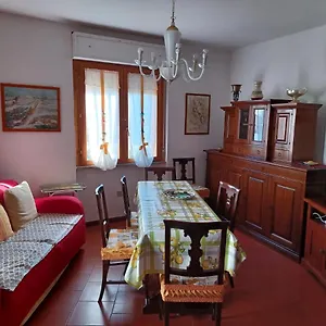 Lu Bagnu A 500 M Dalla , Castelsardo Italia